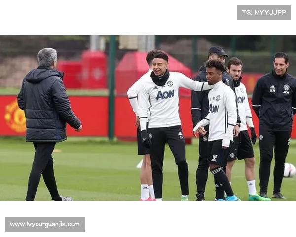 英超周边商品热销背后：球迷文化与品牌效应的深度剖析