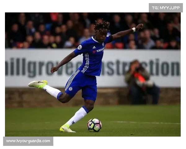 欧冠老将再度披上战袍 助力球队冲击巅峰荣耀 书写传奇篇章